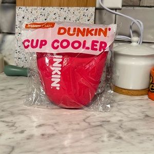 Dunkin Donuts cup cooler medium 24oz